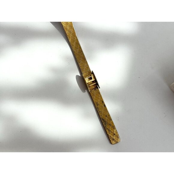 Benrus Acordion Style B369 Gold T Ladies Vintage Wristwatch - 18mm - WORKS! - Picture 3 of 13